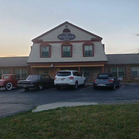 Norwalk Inn Екстер'єр фото